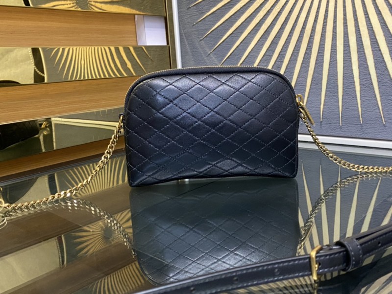 Handbags SAINT LAURENT 733667 size 19x3x3.5 cm