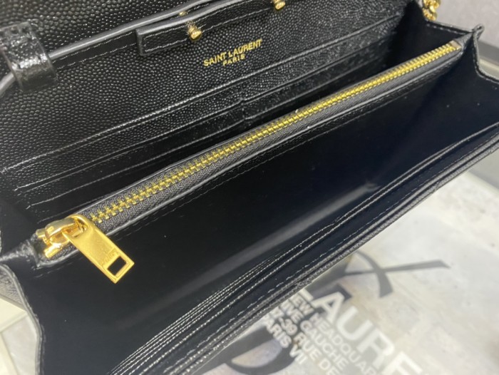 Handbags SAINT LAURENT 377828 size 22.5x14x4 cm