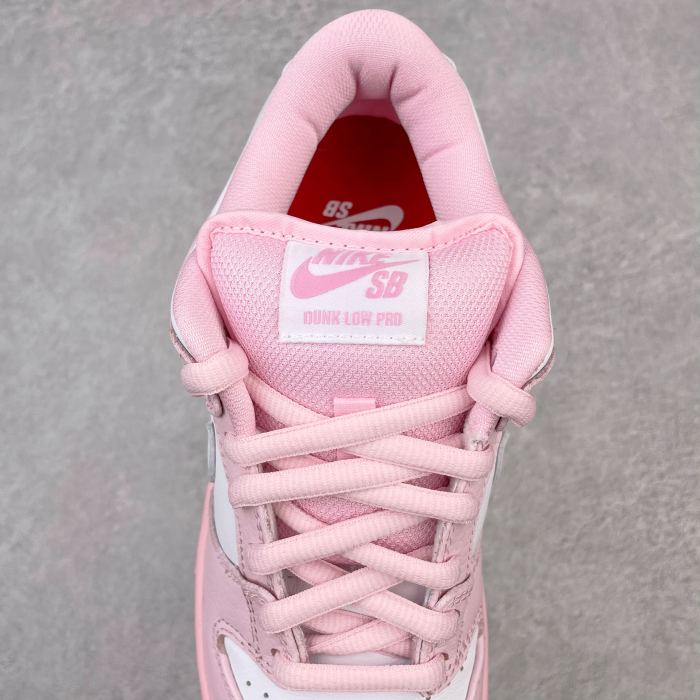 Nike Dunk SB Low Staple Pink