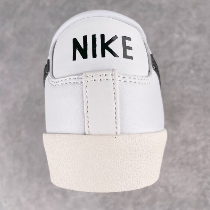 Nike Blazer Low Sneaker 9