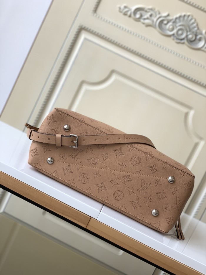 Handbag Louis Vuitton 59655 size32 x 23 x 13