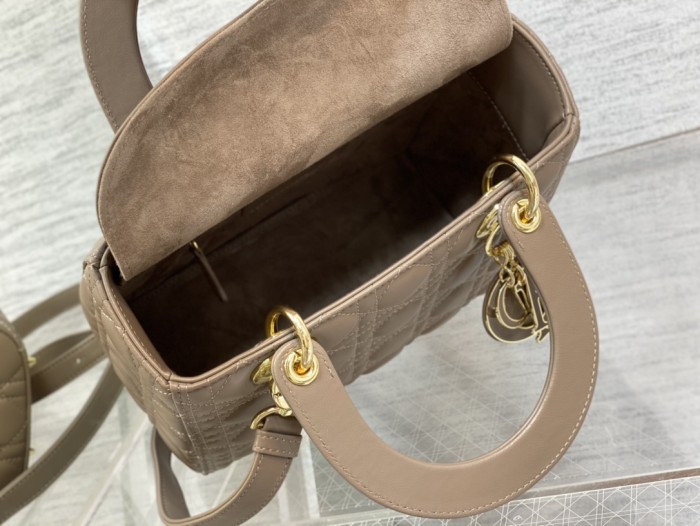 Handbag Dior size 24 cm