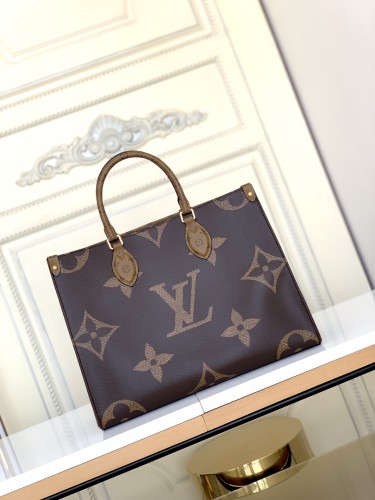 Handbag Louis Vuitton M45039 size 34.0 x 26.0 x 13.0 cm