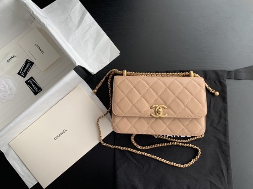 Handbag Chanel size 22 cm