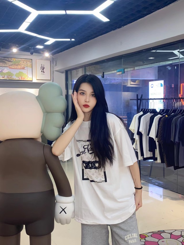 Clothes Louis Vuitton 407