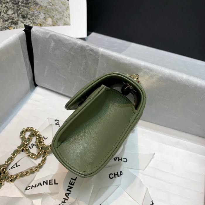 Handbag Chanel 82769 size 11 11 5 cm