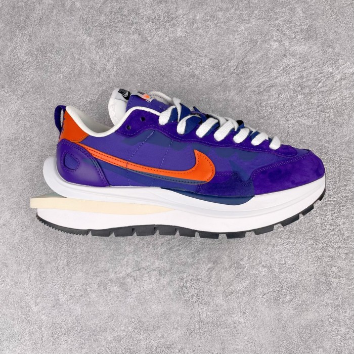 Nike Vaporwaffle sacai Dark Iris