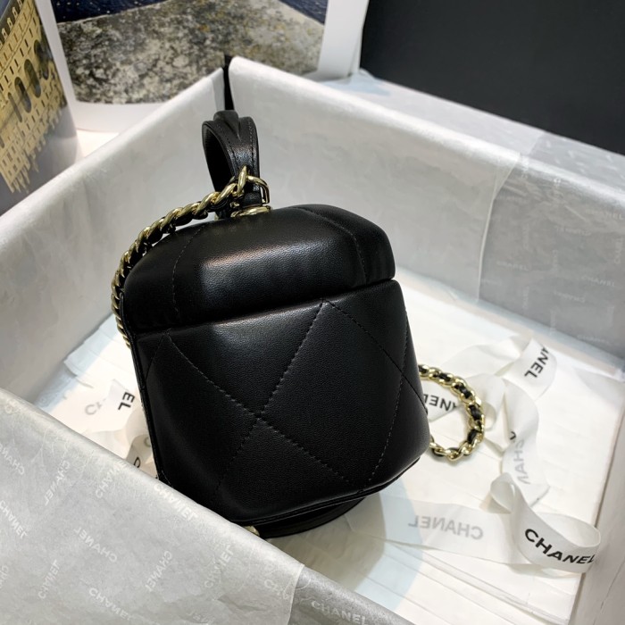 Handbag Chanel AS2360 size 16.5 15.5 11.5 cm