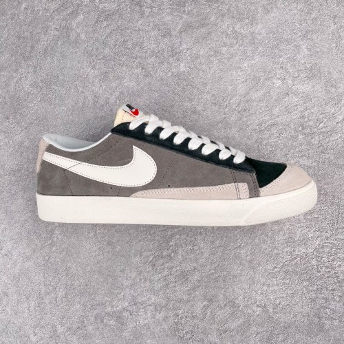 Nike Blazer Low Sneaker 14
