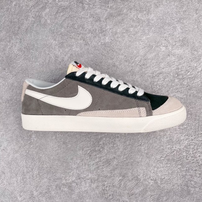 Nike Blazer Low Sneaker 14