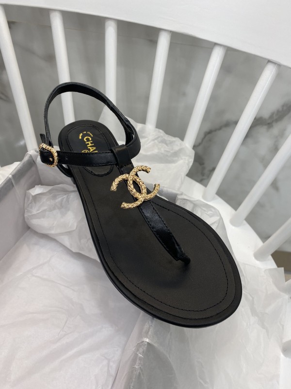 Chanel Slides 28