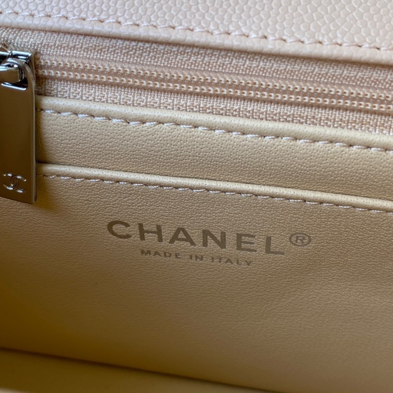 Handbag Chanel size 17 cm