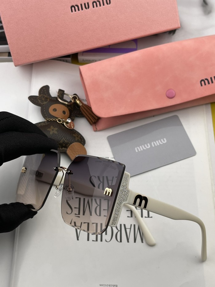 sunglasses Miu Miu MM4294