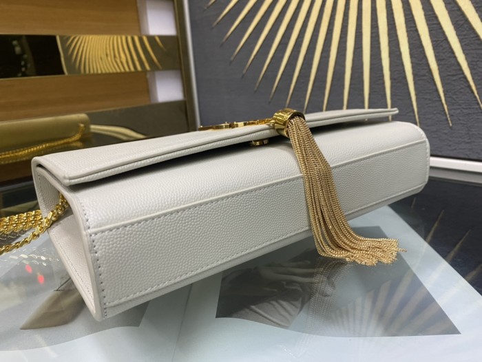 Handbags SAINT LAURENT 354119 size 24-5.5-15 cm