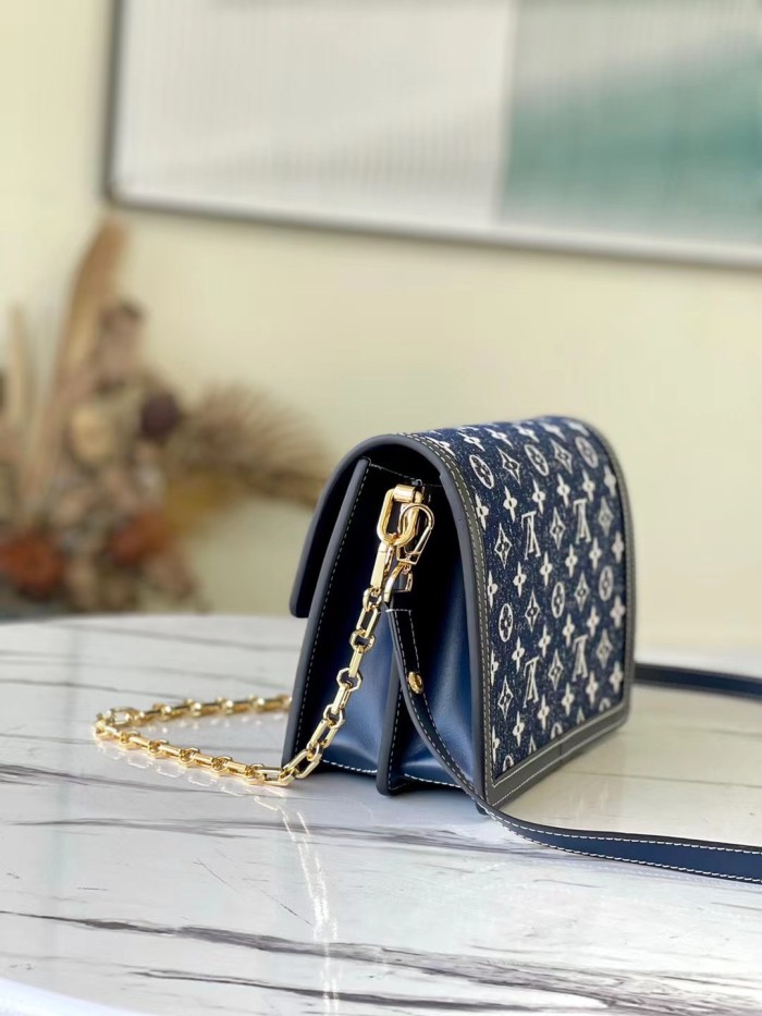 Handbag Louis Vuitton M59631 Dauphine size 25 x 17 x 10.5cm