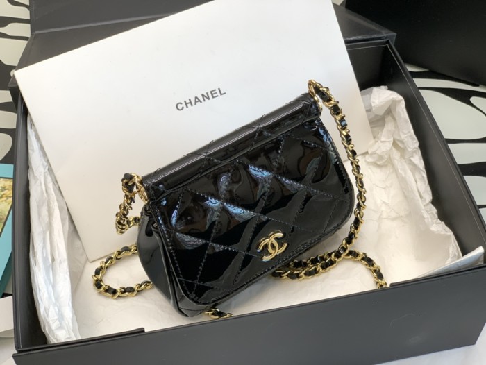 Handbag Chanel 99210 size 12.5*14*6 cm