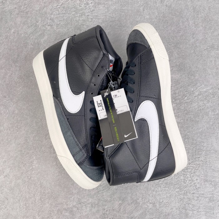 Nike SB Zoom Blazer Mid Black White