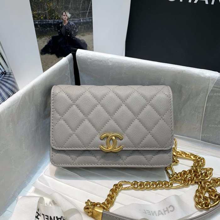 Handbag Chanel 81155 size 15.5 10 4.5 cm