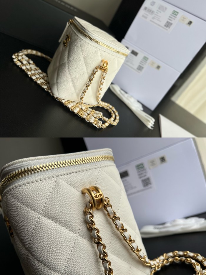 Handbag Chanel AP3583 size 14.5cmx11.5cmx11.5 cm