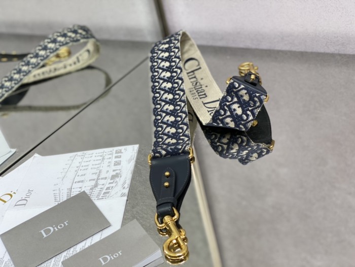 Handbag Dior size 27*18*19.5 cm