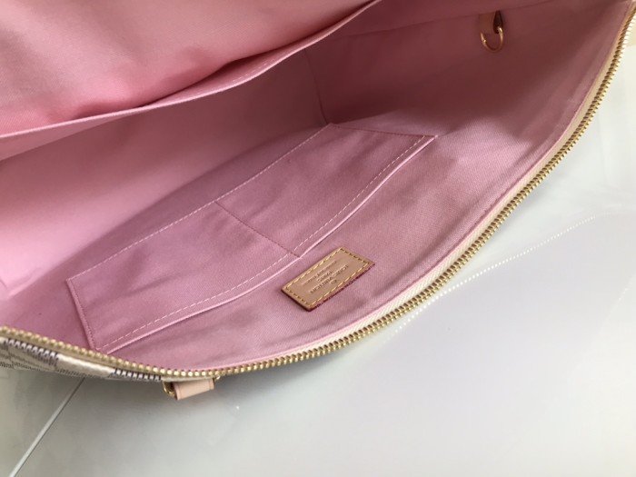 Handbag Louis Vuitton M44040 size 42/27/17 cm