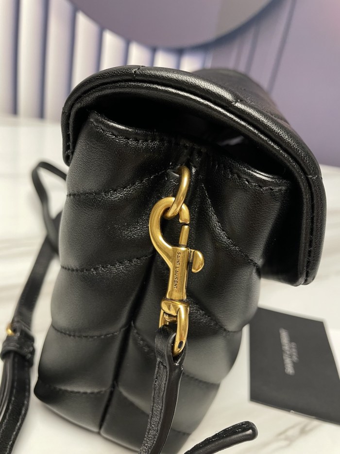 Handbags SAINT LAURENT 467072 size 20X14X7 cm