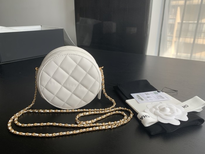 Handbag Chanel 2388 size 12.5cmx5.8 cm