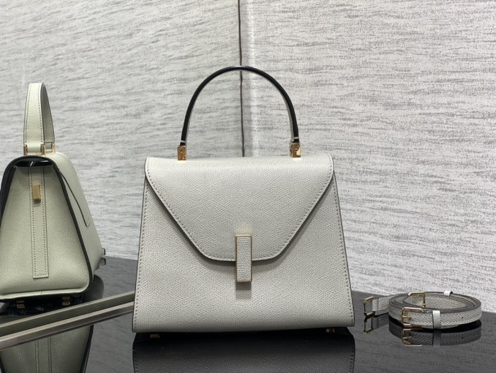 Handbag VALEXTRA size 𝟐𝟐*𝟏𝟔'𝟓*𝟏𝟐𝐂 𝐦
