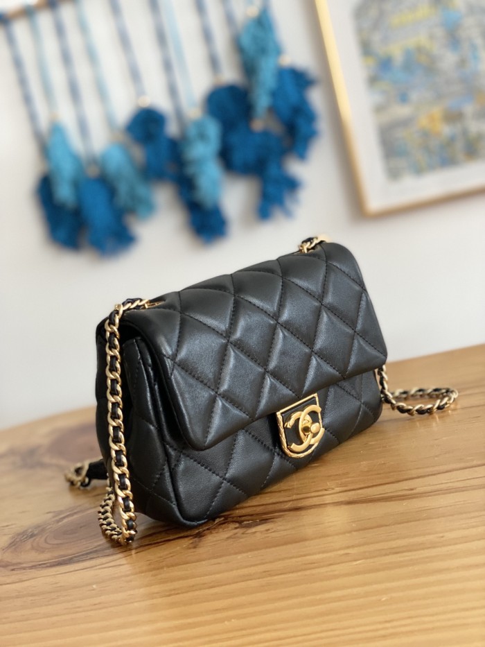 Handbag Chanel 3474 size 15*20*8 cm