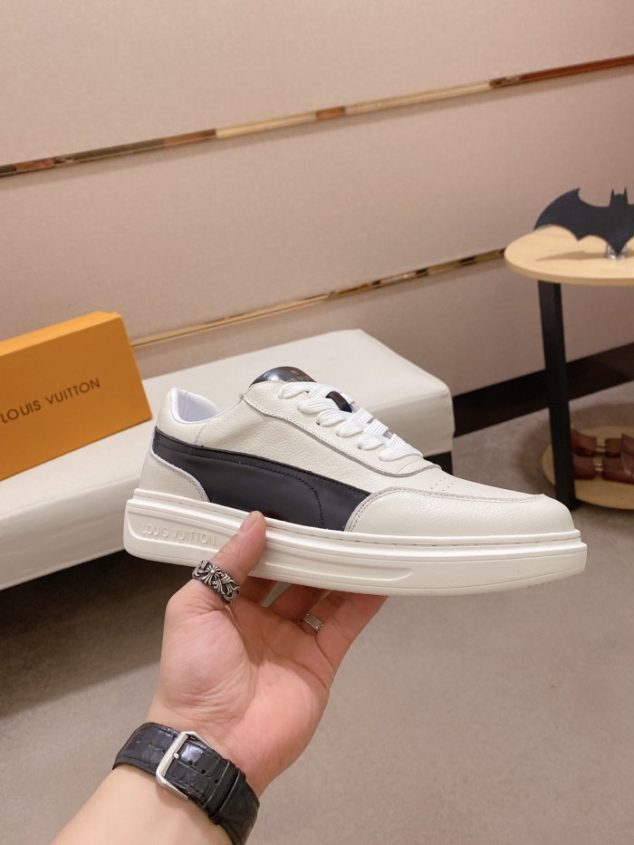 Louis Vuitton Low Top sneaker 124