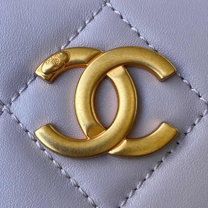 Handbag Chanel AS2857 size 16x12x6 cm