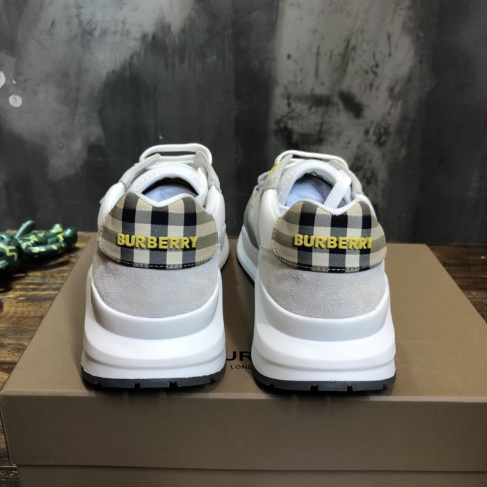 Burberry Vintage Sneaker 19