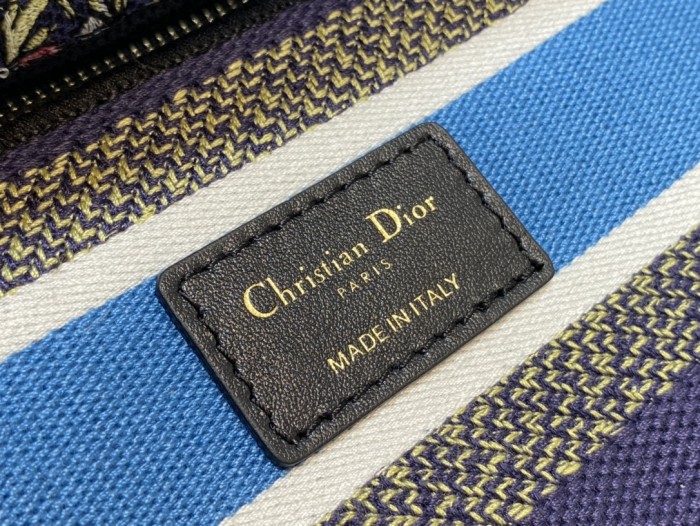 Handbag Dior size 24 cm