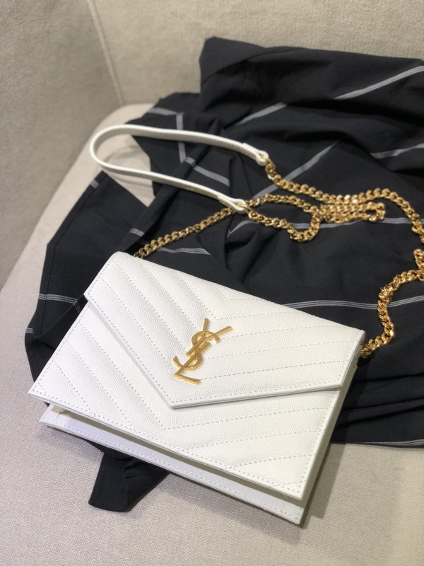 Handbags SAINT LAURENT 393953 size 19*11.5*4 cm