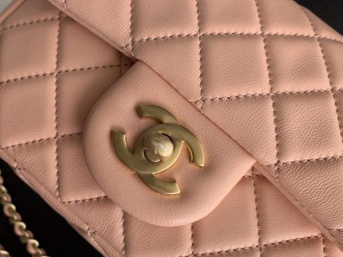 Handbag Chanel size 17 cm