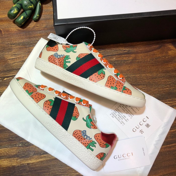 Gucci Ace Strawberry (W)