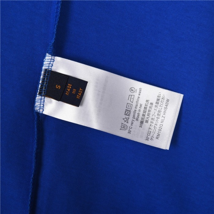 Clothes Louis Vuitton 137