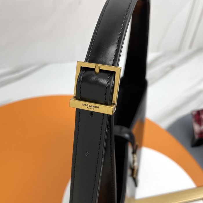 Handbags SAINT LAURENT 657228 size 25X14X6 cm