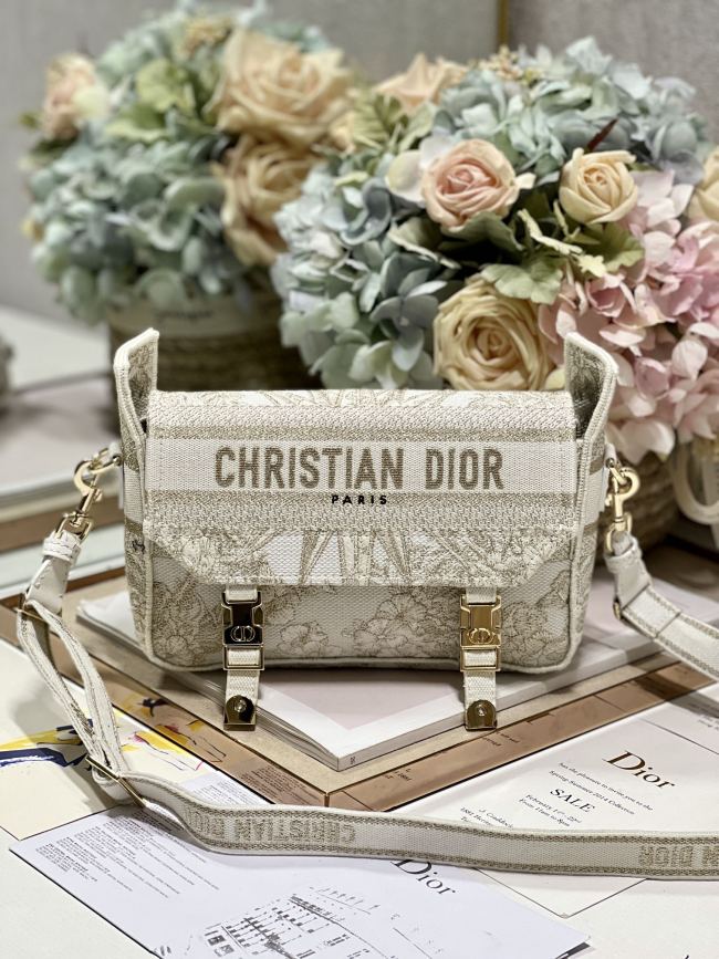Handbag Dior 9017 size 23×15×8 cm