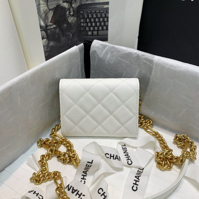 Handbag Chanel 81156 size 12 9 2.5 cm