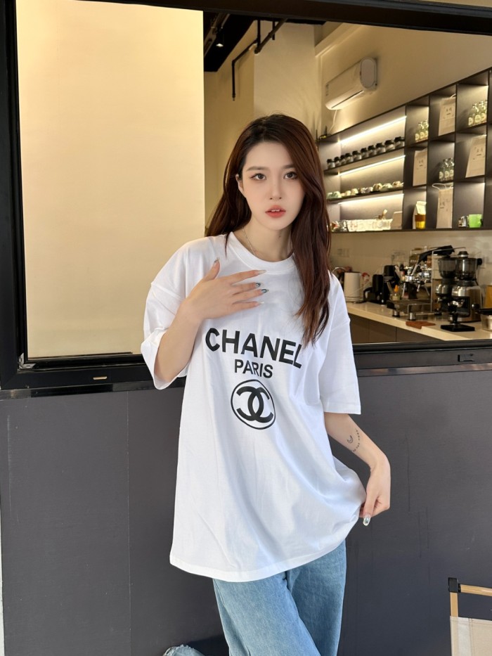 Clothes CHANEL 21