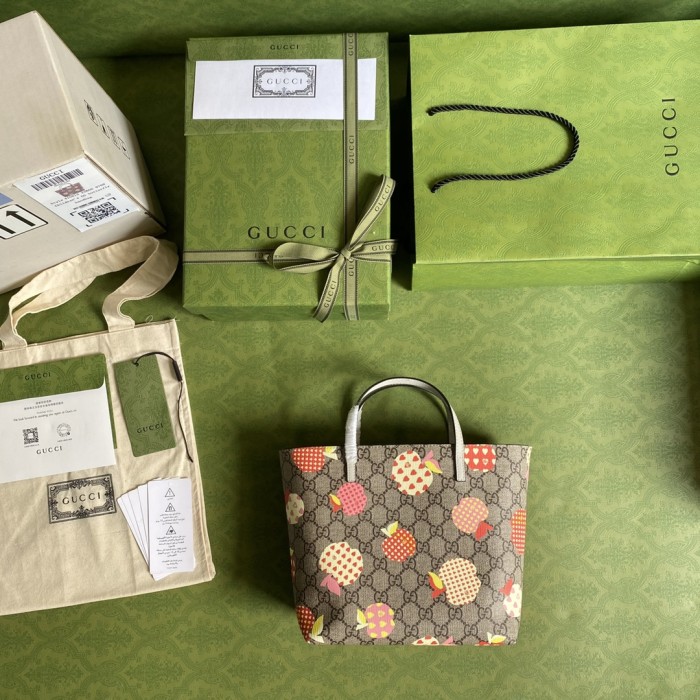 Handbag Gucci 410812 size 21*20*10 cm