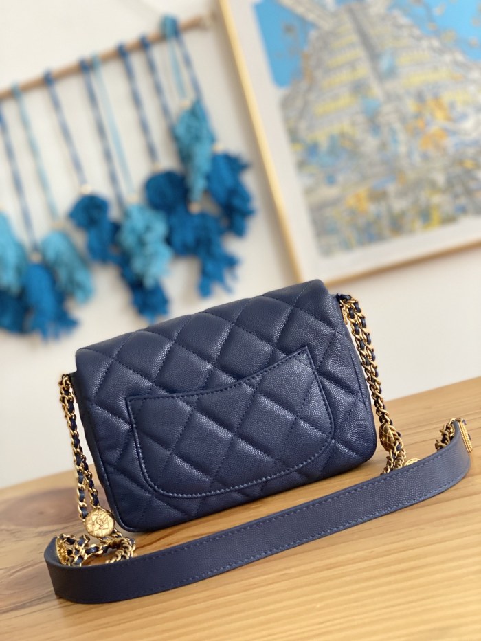 Handbag Chanel 3369 size 21X14.5X6 cm