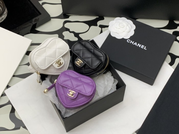 Handbag Chanel size 8*8.5*5.5* cm