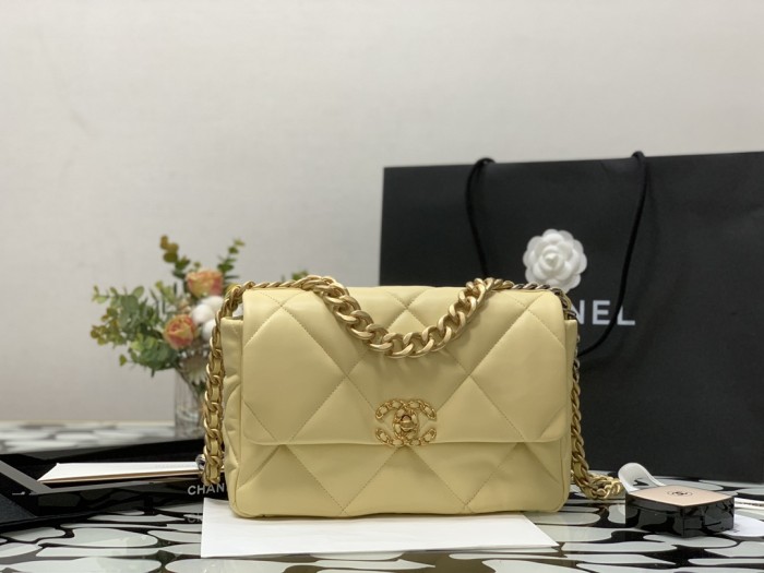 Handbag Chanel size 30 cm