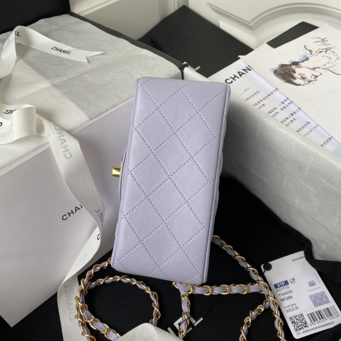 Handbag Chanel size 17 cm