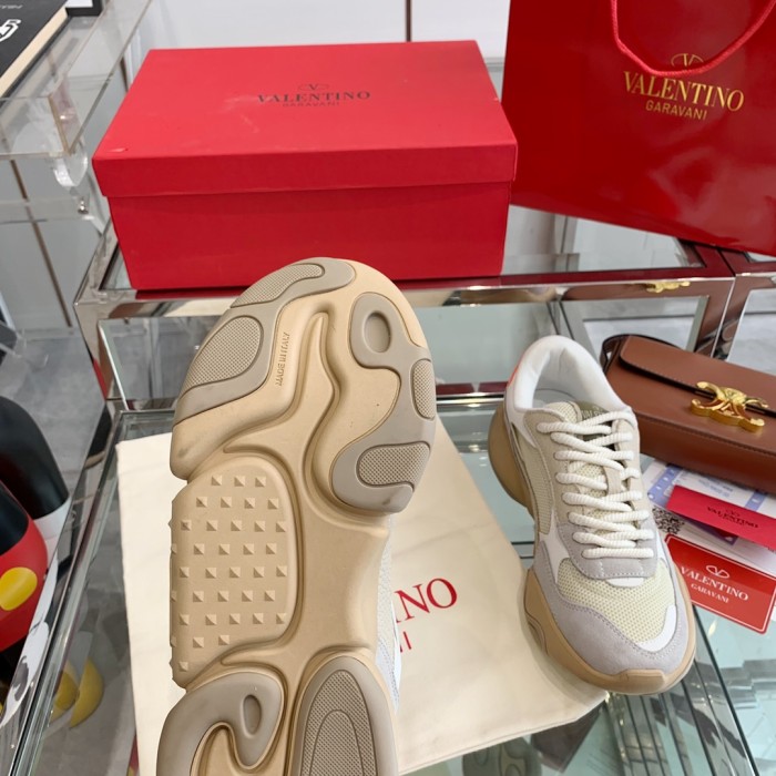 VALENTINO GARAVANI Bubbleback Sneaker 3