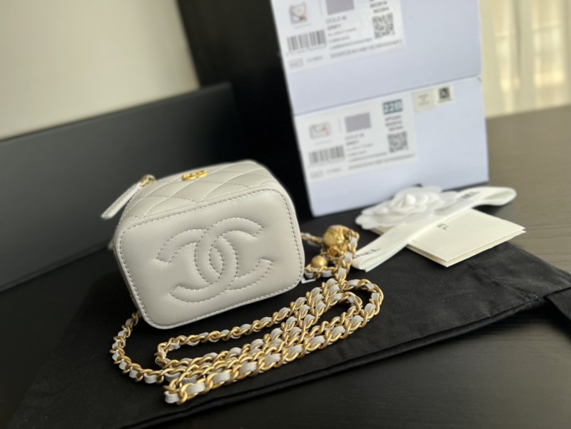 Handbag Chanel AP1447 size 8.5cmx11cmx7 cm