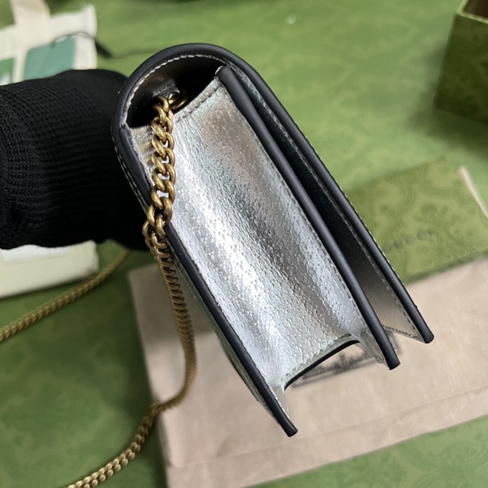 Handbag Gucci 696817 size 19x 11x 5 cm