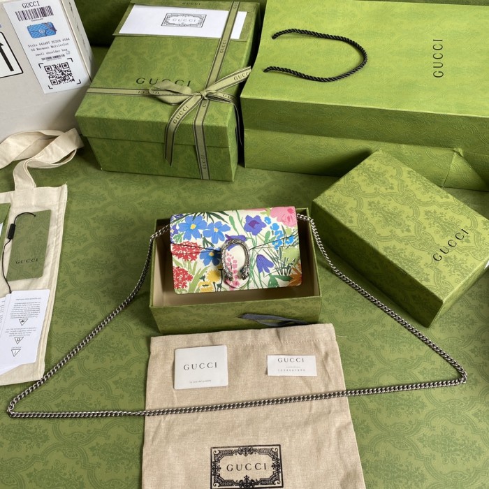 Handbag Gucci 476432 size 16.5*10*4.5 cm